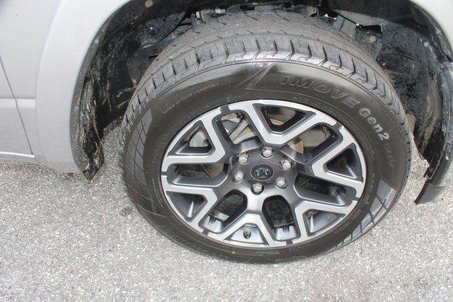 RAM 1500 Laramie 4x4 Crew Cab 5'7" Box 2025