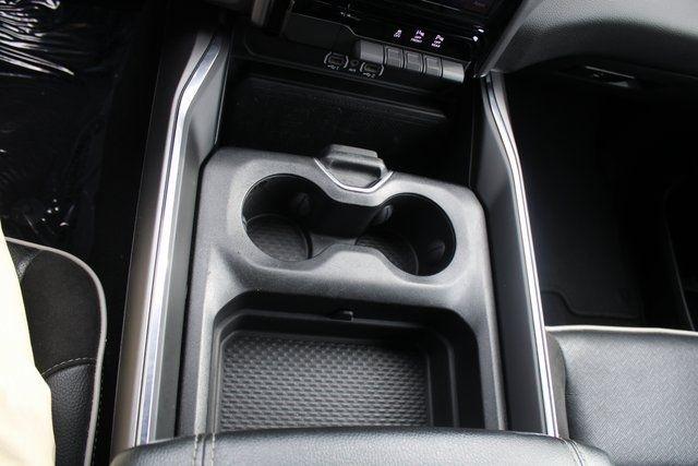 RAM 1500 Laramie 4x4 Crew Cab 5'7" Box 2025