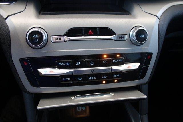 Ford Explorer XLT RWD 2023