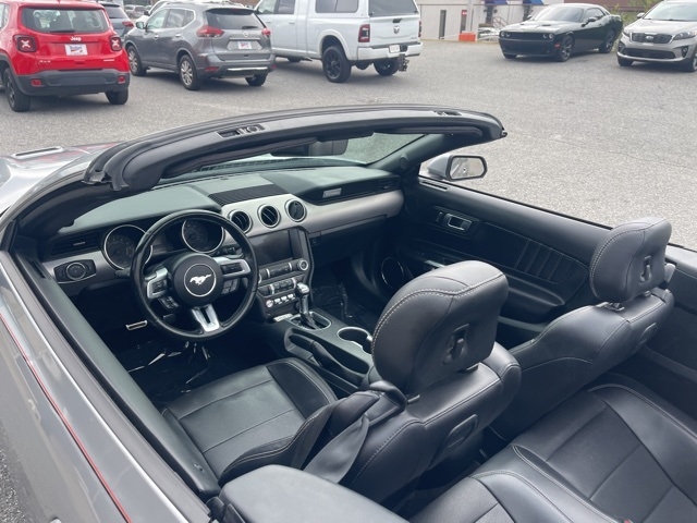 Ford Mustang EcoBoost Convertible 2023