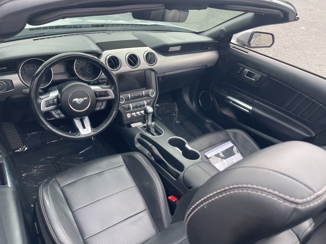 Ford Mustang EcoBoost Convertible 2023