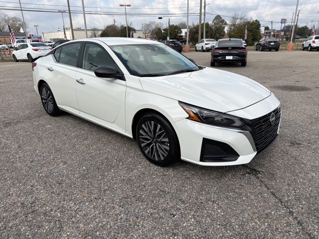 Nissan Altima SV FWD 2025