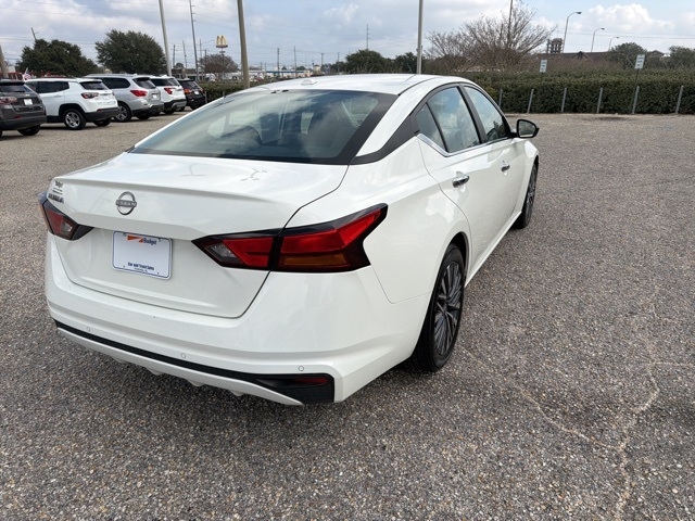 Nissan Altima SV FWD 2025