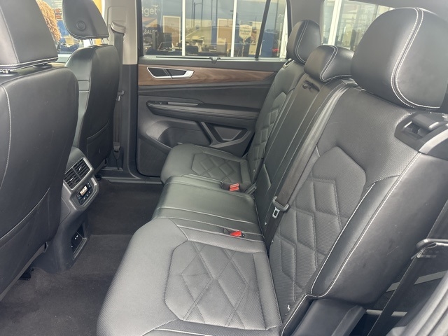 Volkswagen Atlas 2.0T SE w/Technology FWD 2024