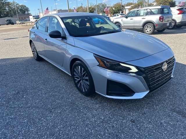 Nissan Altima 2.5 SV Sedan 2024