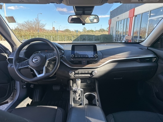 Nissan Altima 2.5 SV Sedan 2024