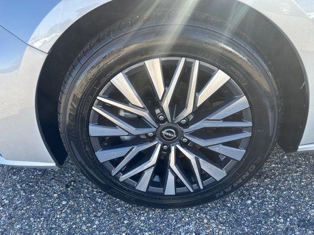 Nissan Altima 2.5 SV Sedan 2024