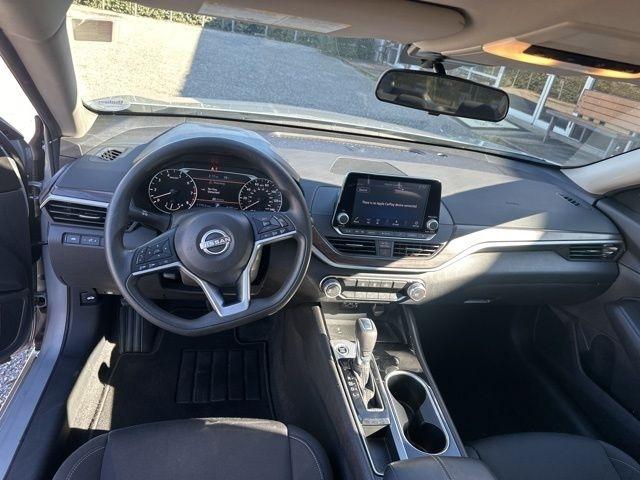 Nissan Altima 2.5 SV Sedan 2024