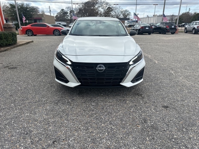 Nissan Altima 2.5 SV Sedan 2024