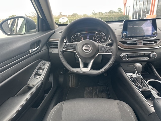 Nissan Altima 2.5 SV Sedan 2024