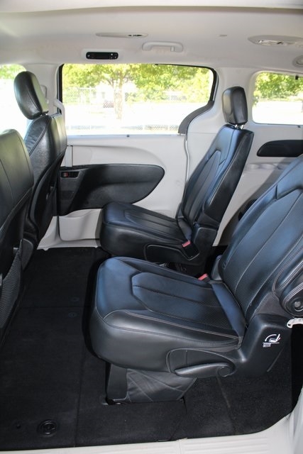 Chrysler Pacifica Touring L FWD 2020