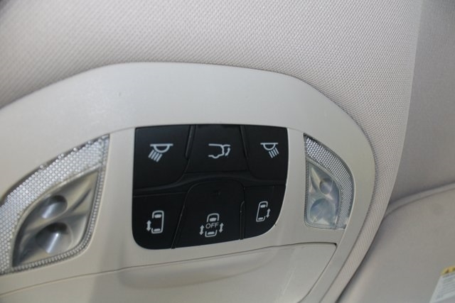 Chrysler Pacifica Touring L FWD 2020