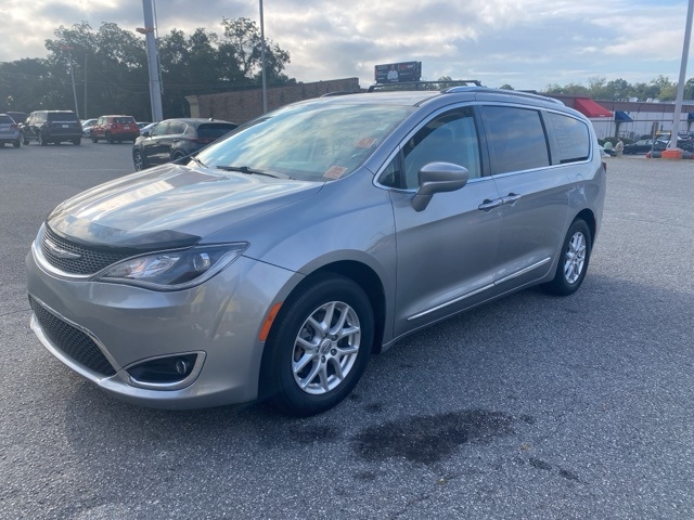 Chrysler Pacifica Touring L FWD 2020