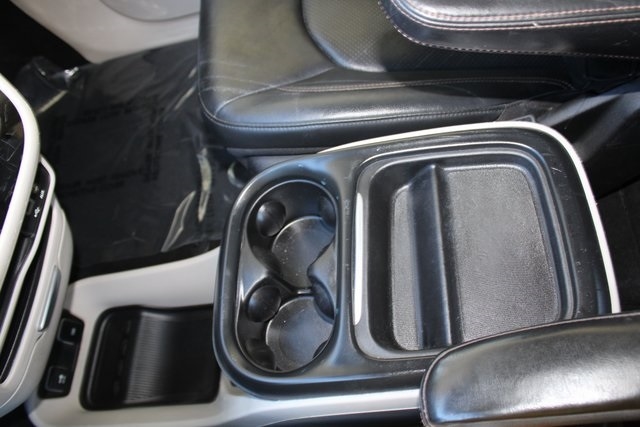 Chrysler Pacifica Touring L FWD 2020