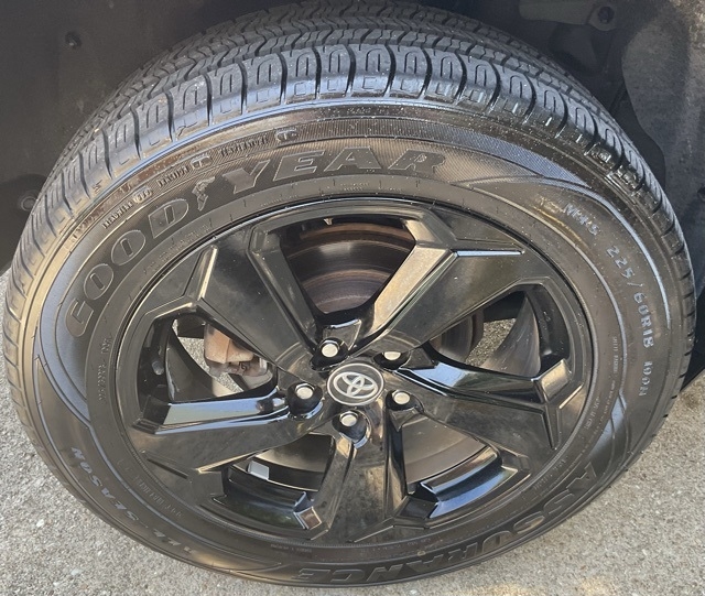 Toyota RAV4 Hybrid XSE AWD (Natl) 2020