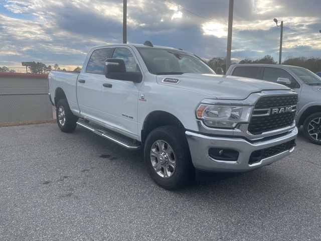 RAM 2500 Big Horn 4x4 Crew Cab 6'4" Box 2024