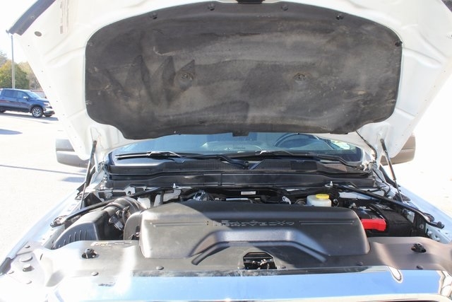 RAM 2500 Big Horn 4x4 Crew Cab 6'4" Box 2024