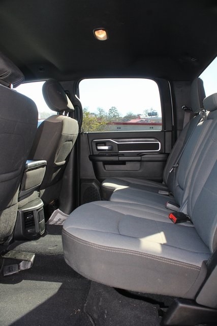 RAM 2500 Big Horn 4x4 Crew Cab 6'4" Box 2024