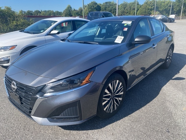 Nissan Altima 2.5 SV Sedan 2024