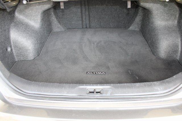 Nissan Altima 2.5 SV Sedan 2024