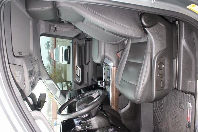 Chevrolet Silverado 1500 4WD Crew Cab 147" RST 2023