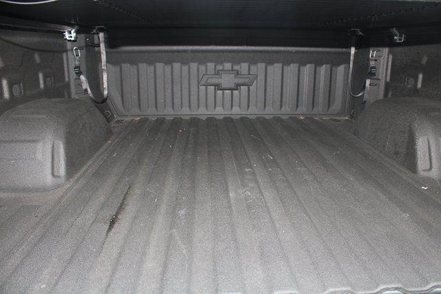 Chevrolet Silverado 1500 4WD Crew Cab 147" RST 2023