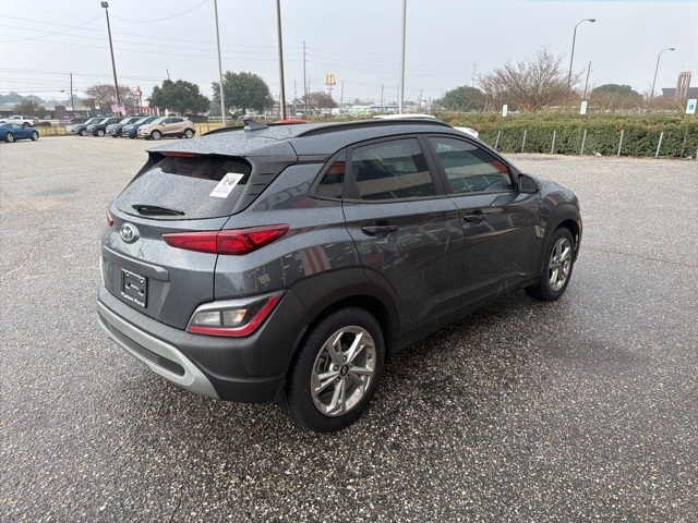 Hyundai Kona SEL Auto FWD 2022