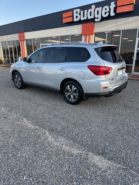 Nissan Pathfinder FWD S 2020