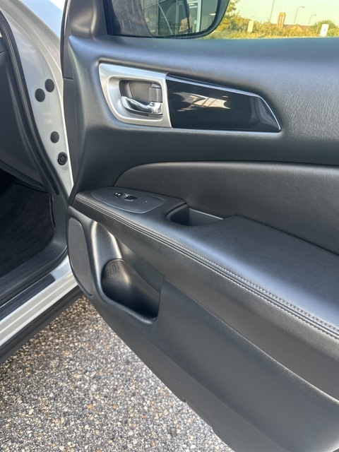 Nissan Pathfinder FWD S 2020