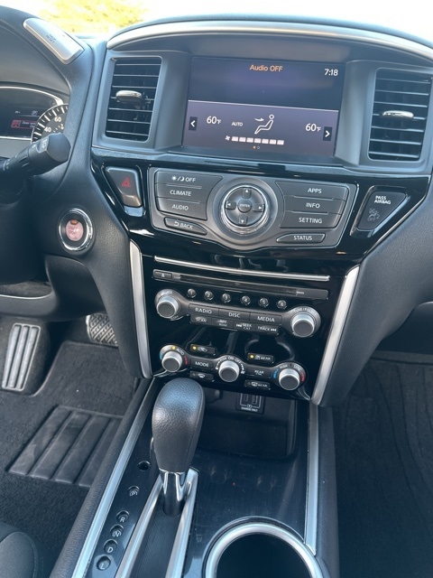 Nissan Pathfinder FWD S 2020