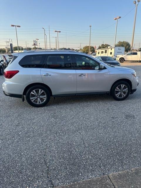 Nissan Pathfinder FWD S 2020