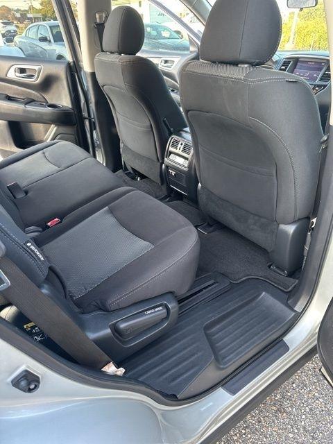 Nissan Pathfinder FWD S 2020