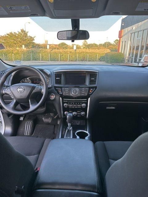 Nissan Pathfinder FWD S 2020