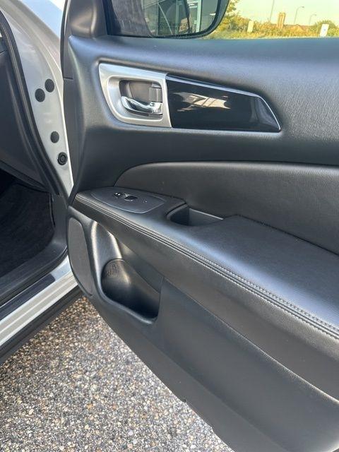 Nissan Pathfinder FWD S 2020