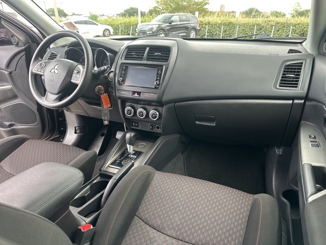 Mitsubishi Outlander Sport ES 2.0 CVT 2019