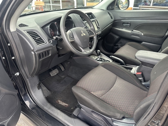 Mitsubishi Outlander Sport ES 2.0 CVT 2019