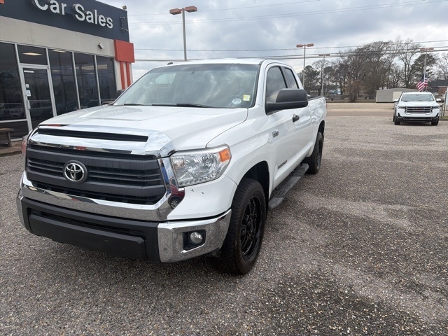 Toyota Tundra 2WD Truck Double Cab 5.7L V8 6-Spd AT SR5 (Natl) 2014