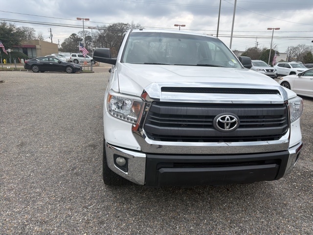 Toyota Tundra 2WD Truck Double Cab 5.7L V8 6-Spd AT SR5 (Natl) 2014