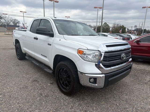 Toyota Tundra 2WD Truck Double Cab 5.7L V8 6-Spd AT SR5 (Natl) 2014