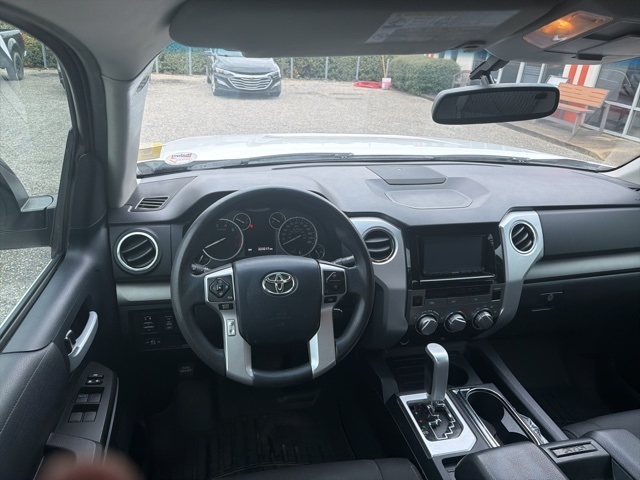 Toyota Tundra 2WD Truck Double Cab 5.7L V8 6-Spd AT SR5 (Natl) 2014