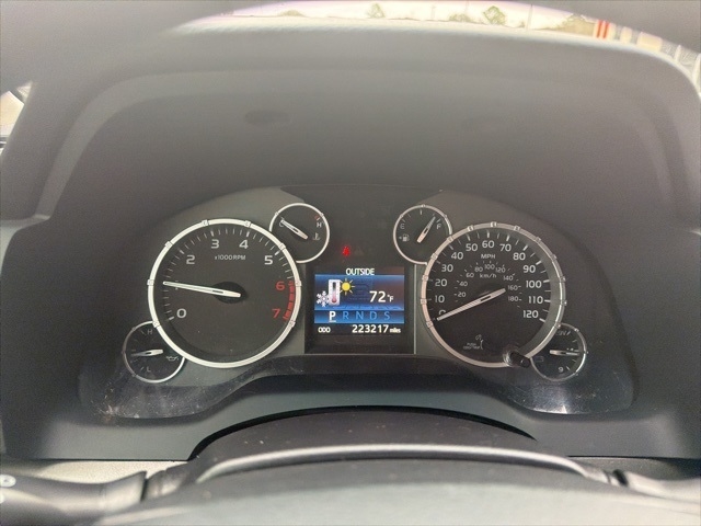 Toyota Tundra 2WD Truck Double Cab 5.7L V8 6-Spd AT SR5 (Natl) 2014