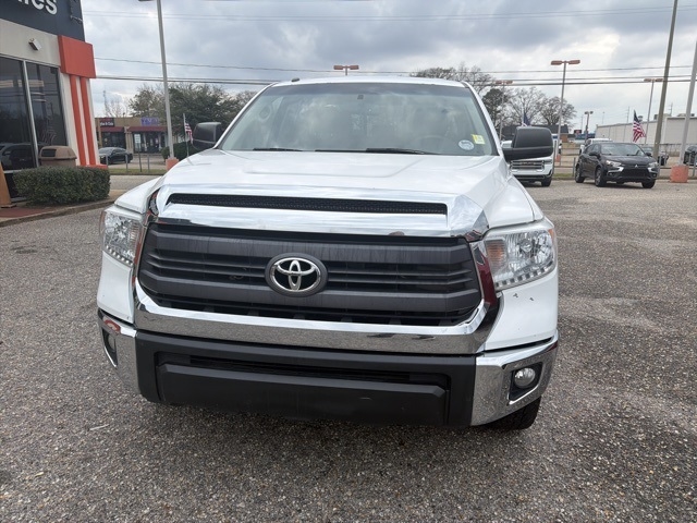 Toyota Tundra 2WD Truck Double Cab 5.7L V8 6-Spd AT SR5 (Natl) 2014