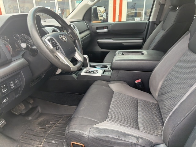 Toyota Tundra 2WD Truck Double Cab 5.7L V8 6-Spd AT SR5 (Natl) 2014