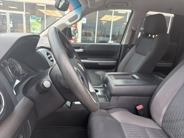 Toyota Tundra 2WD Truck Double Cab 5.7L V8 6-Spd AT SR5 (Natl) 2014