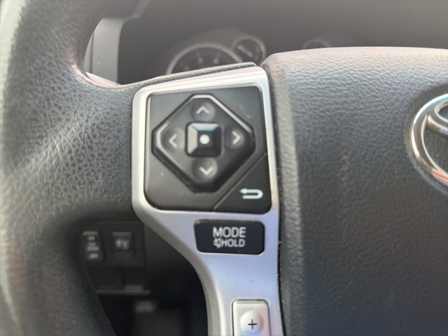 Toyota Tundra 2WD Truck Double Cab 5.7L V8 6-Spd AT SR5 (Natl) 2014