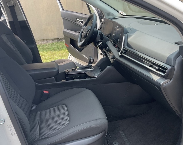 Kia Sportage LX FWD 2024