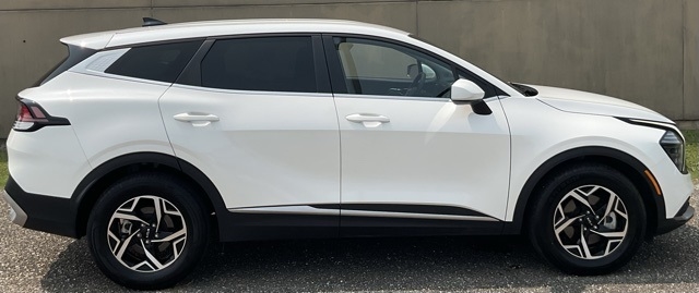 Kia Sportage LX FWD 2024