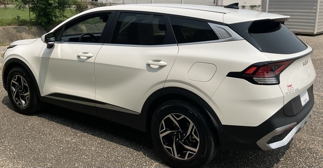 Kia Sportage LX FWD 2024