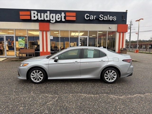 Toyota Camry LE Auto (Natl) 2024