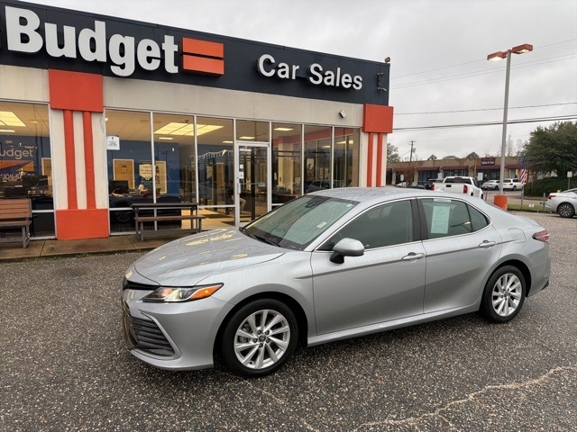 Toyota Camry LE Auto (Natl) 2024